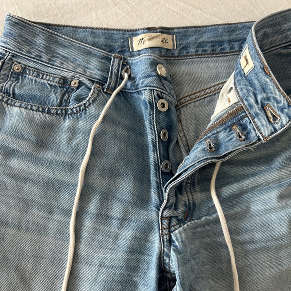 Madewell Low Slung Baggy Jeans: Airy Denim Edition - Picture 9 of 12